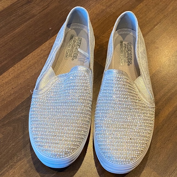 skechers goldie shiny shaker